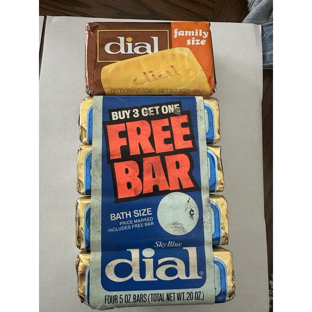 Vintage Dial Soap 4 Pack 5 oz Bath Size Bars Blue Bath New Old Stock Promo Retro